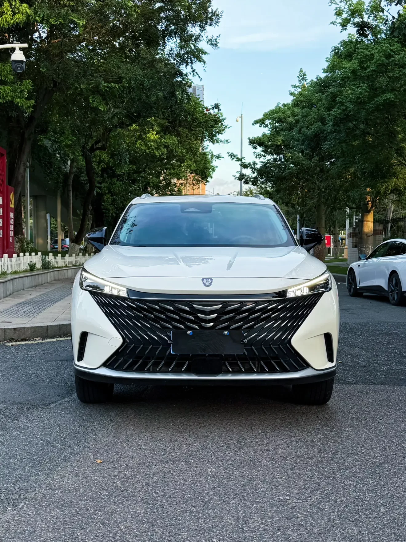 Roewe RX5