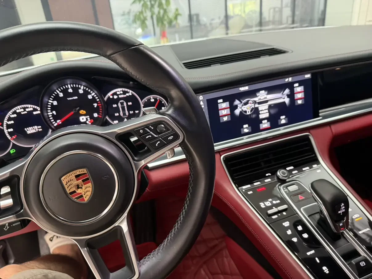 Porsche Panamera