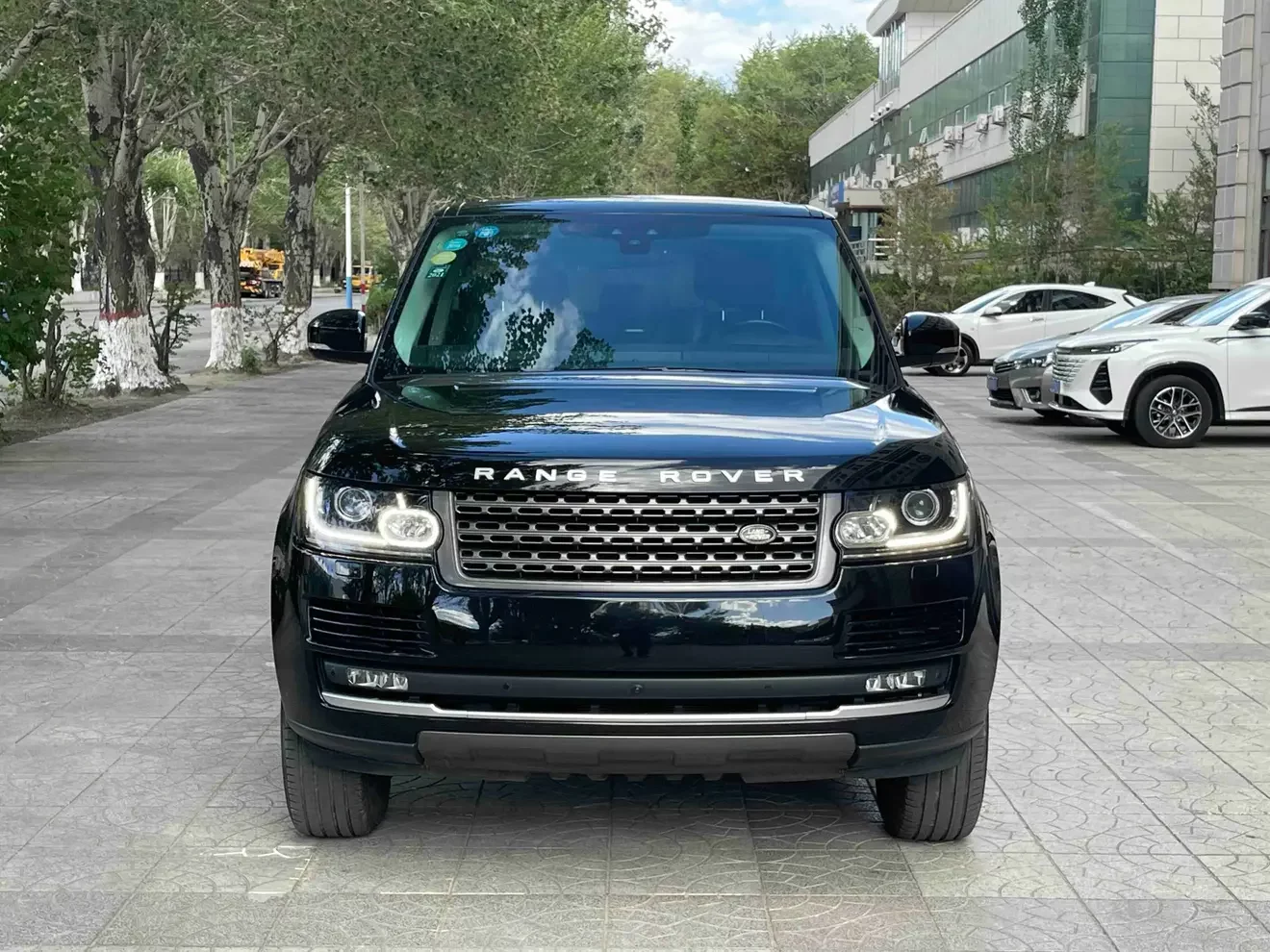 Land Rover range rover