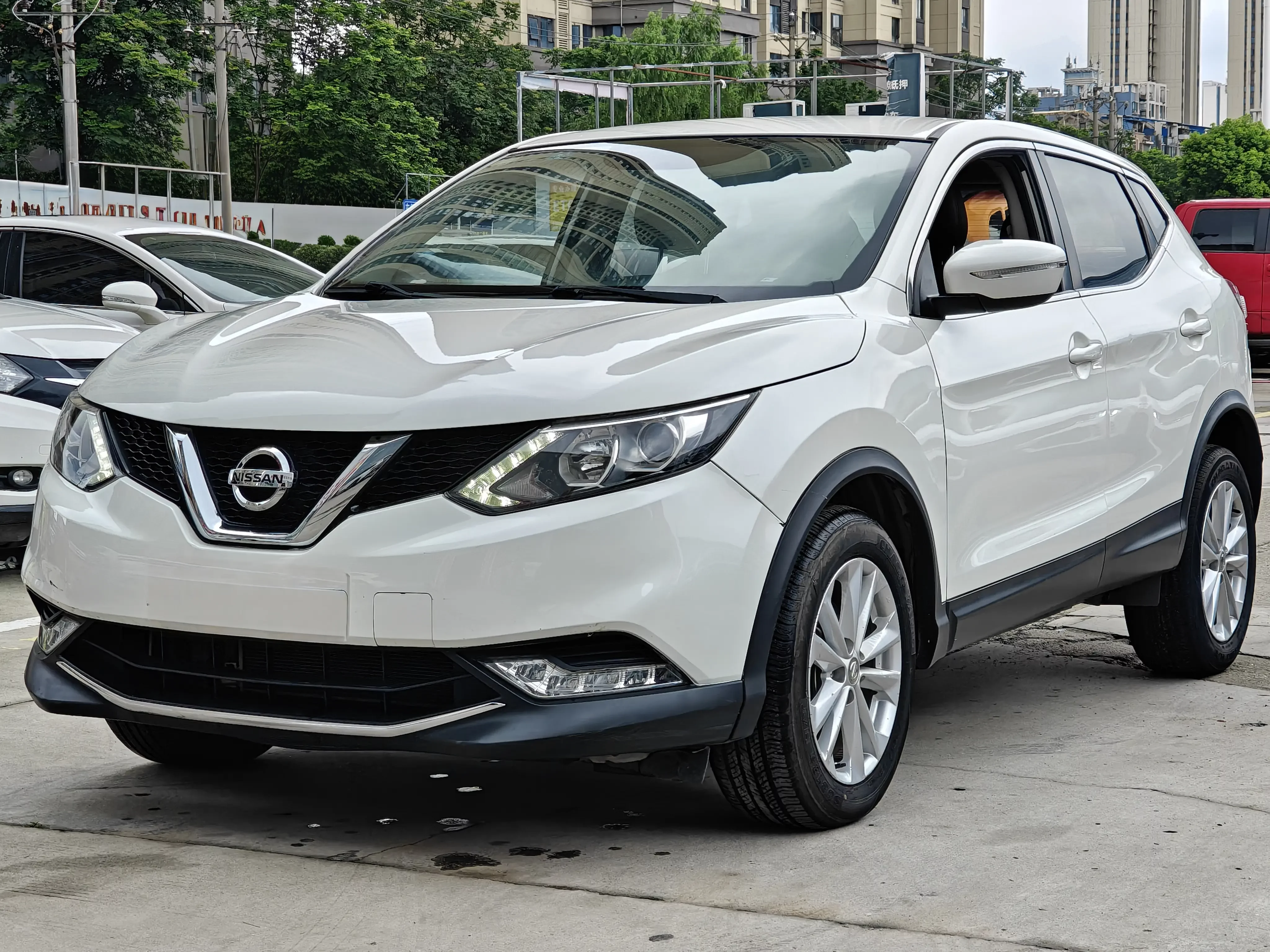 Nissan Qashqai  из Китая