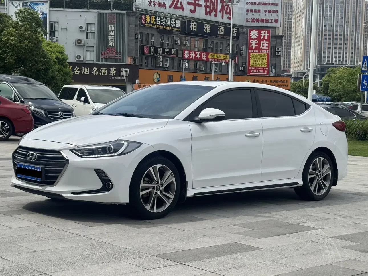 Hyundai lead