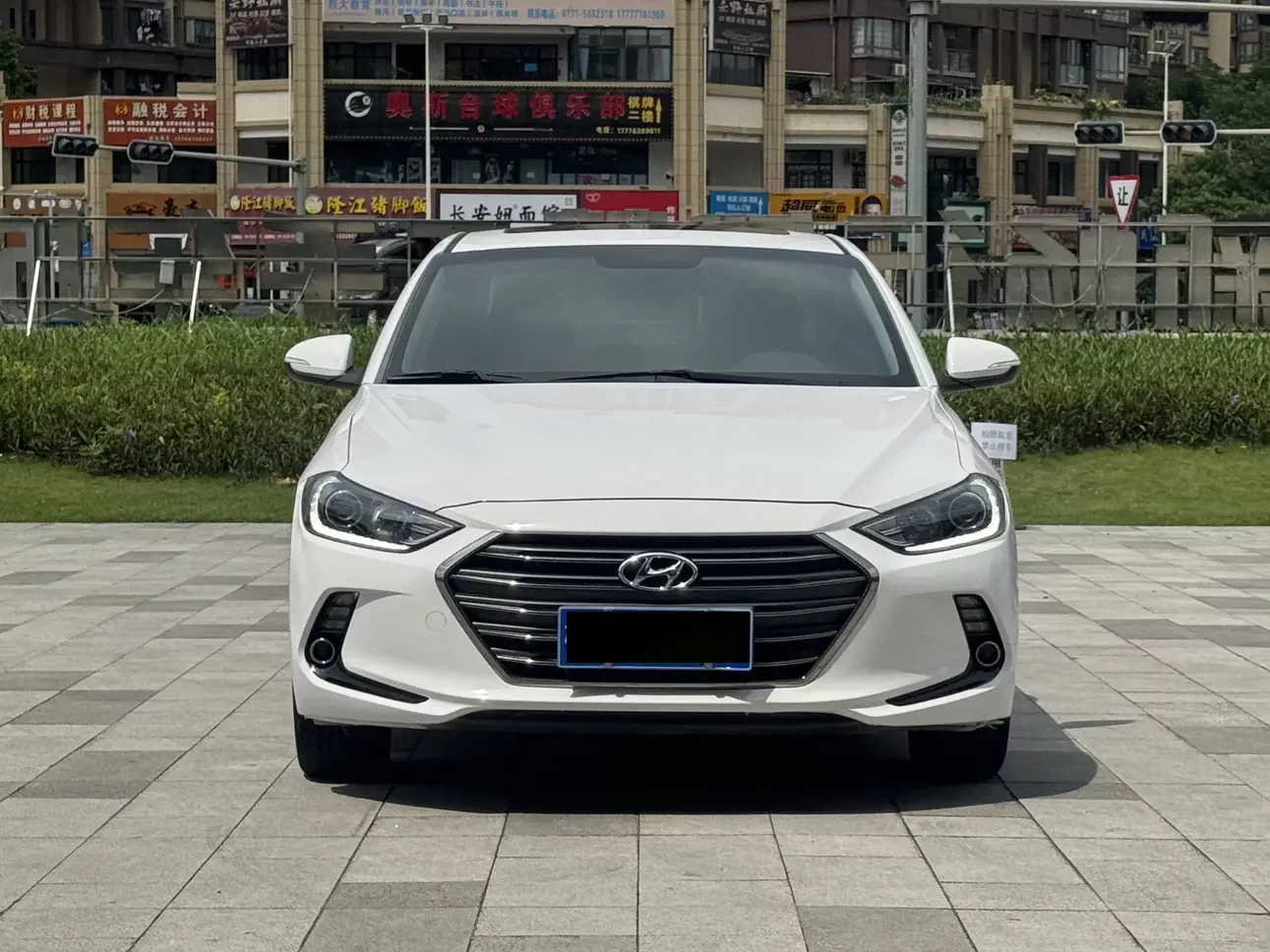Hyundai lead