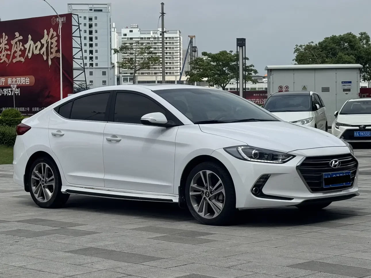 Hyundai lead