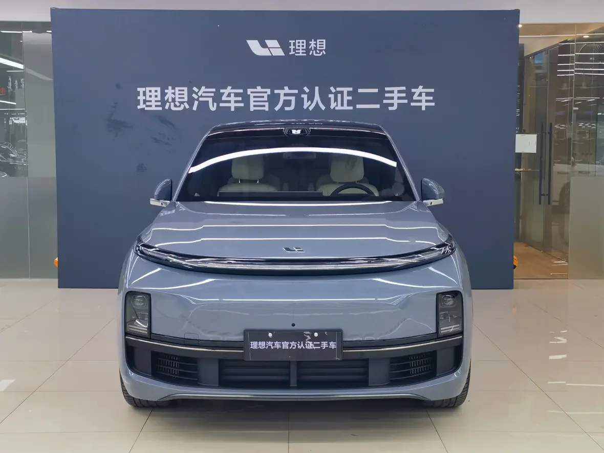 Lixiang L8
