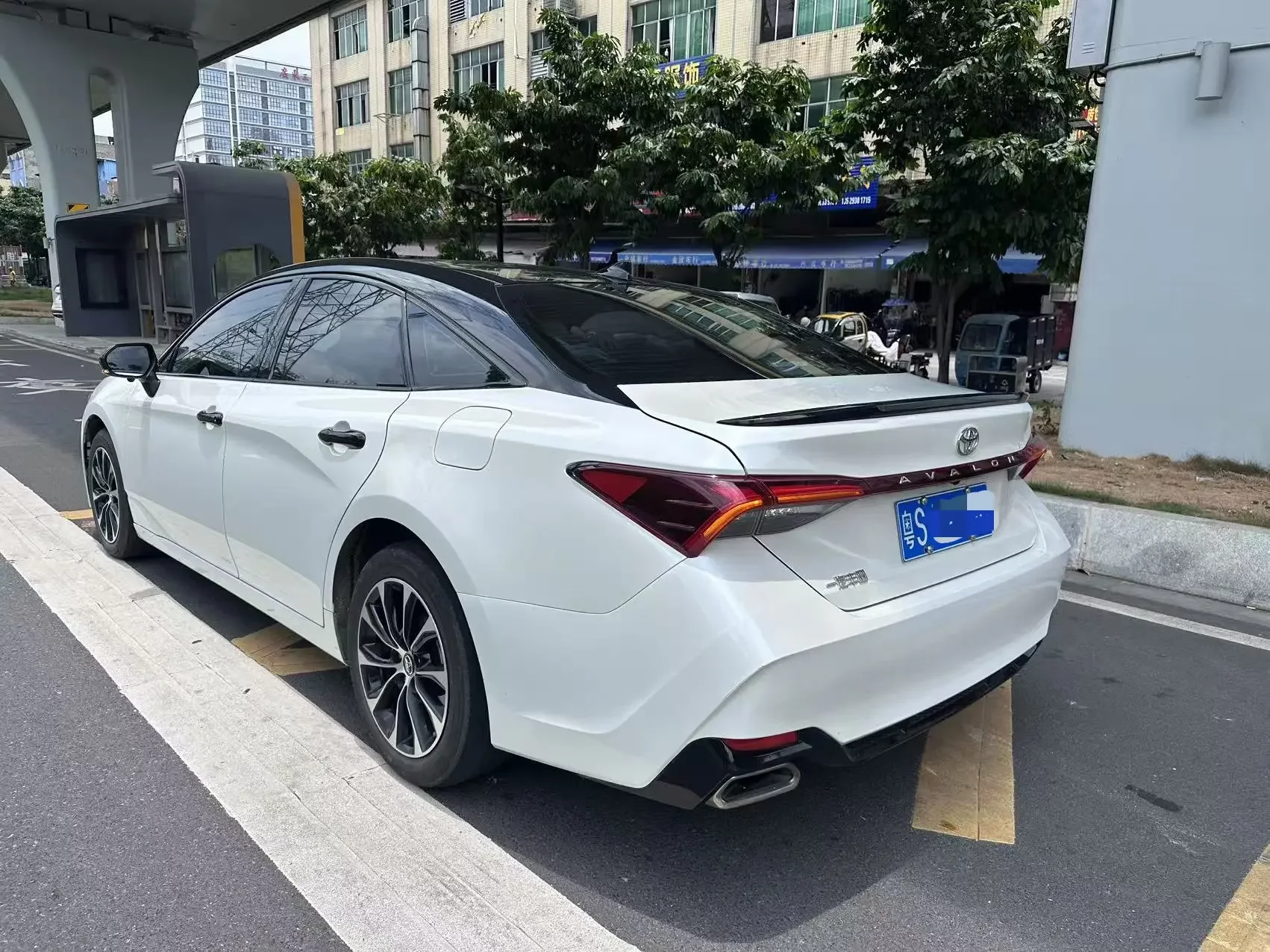 Toyota Avalon