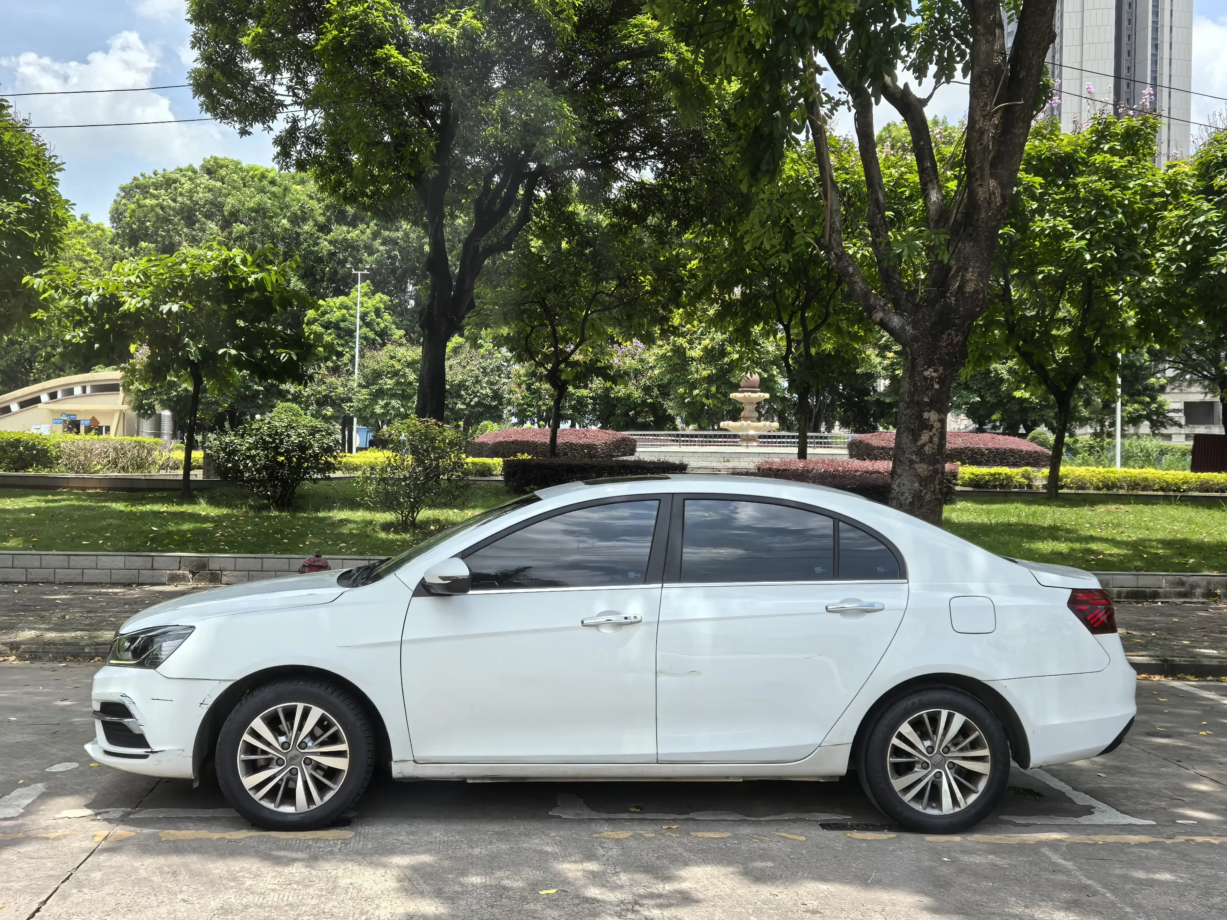 Geely emgrand
