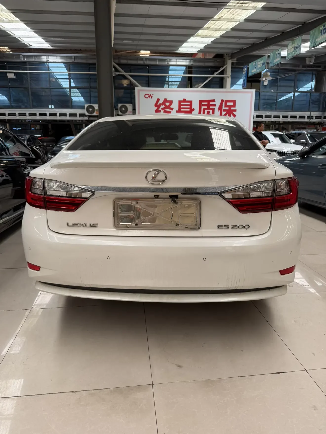 Lexus ES
