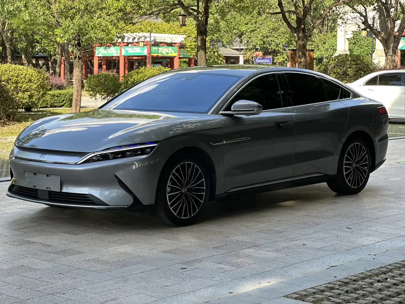 BYD Han EV