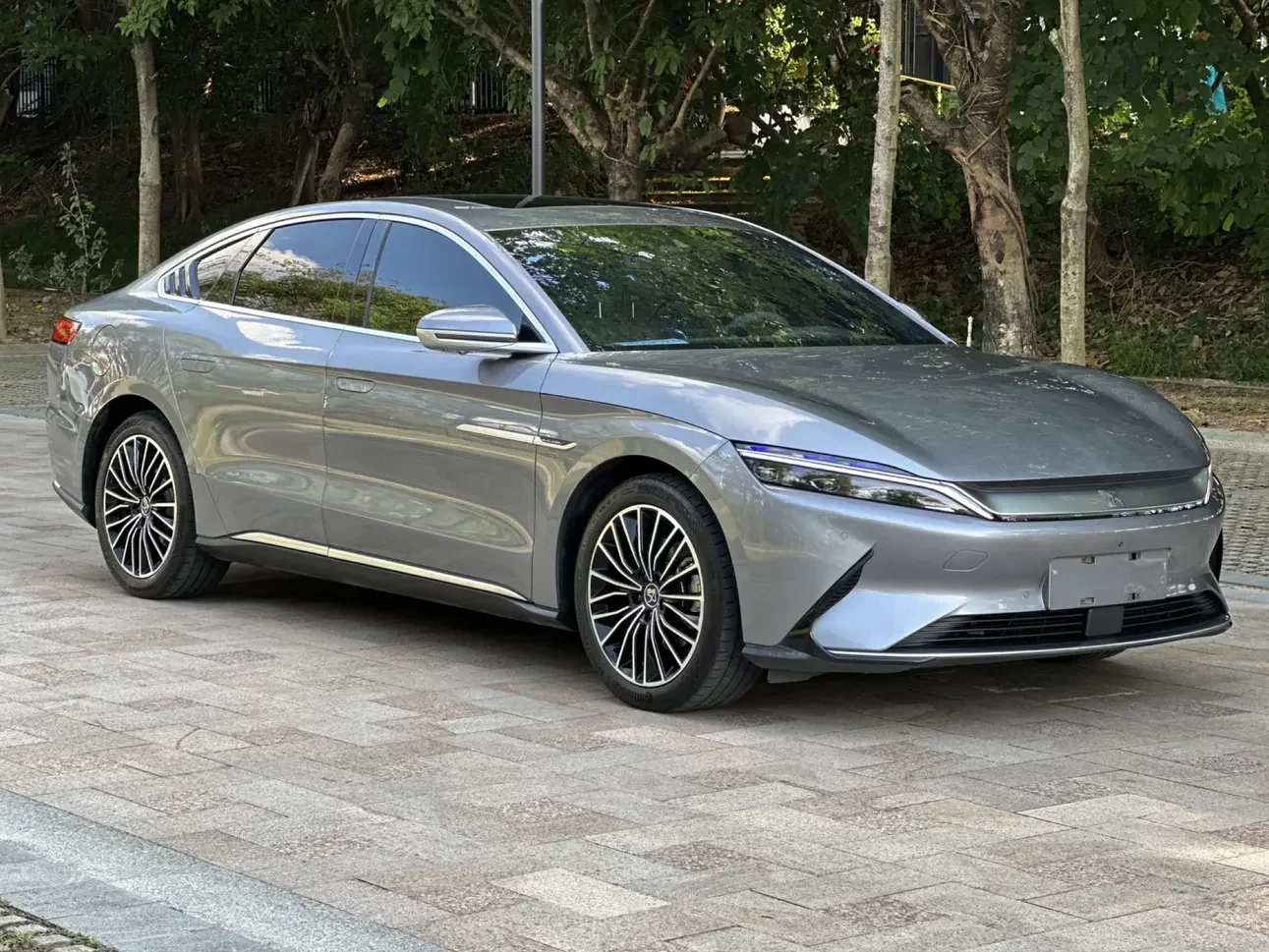 BYD Han EV