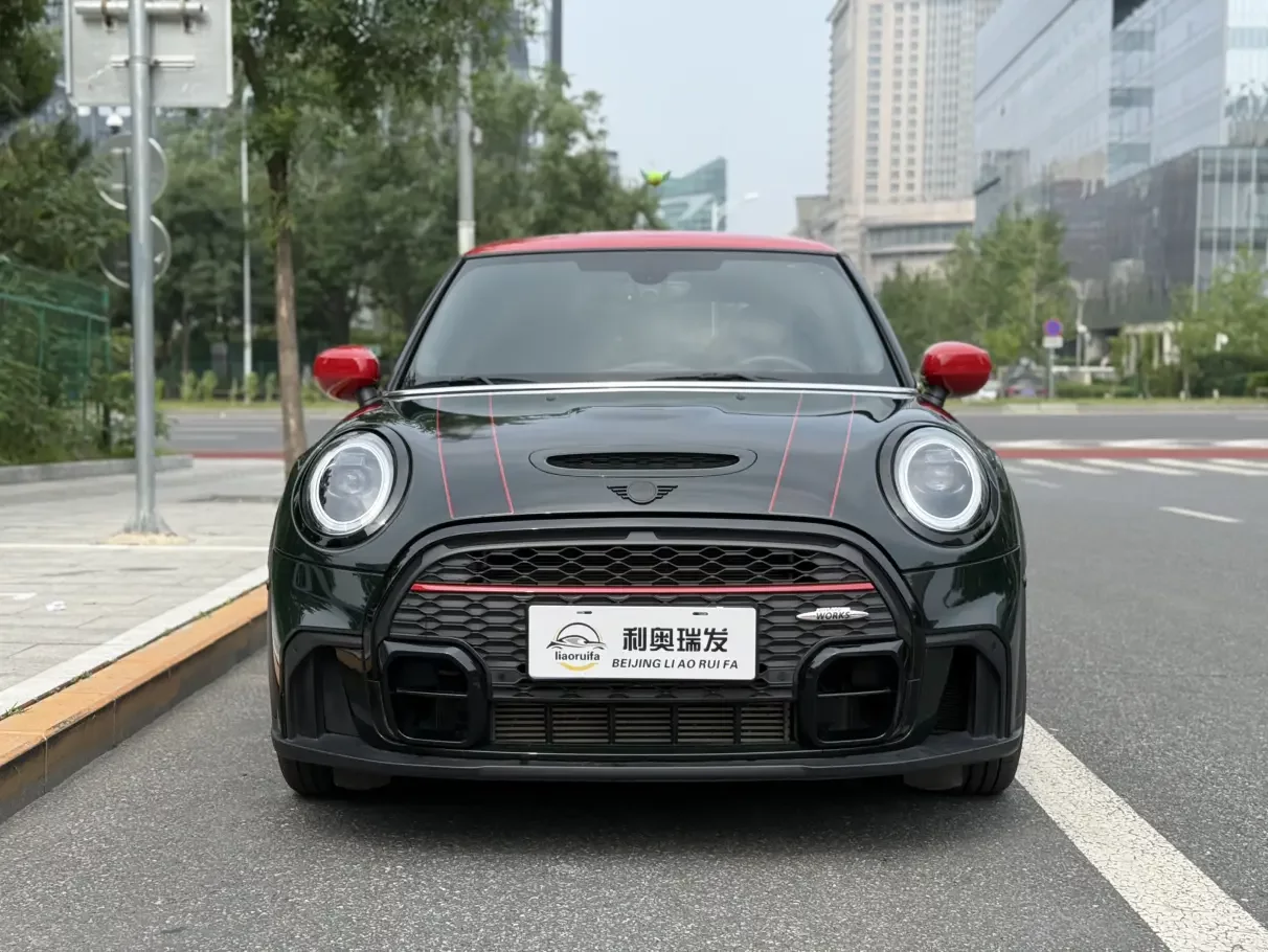 MINI JCW