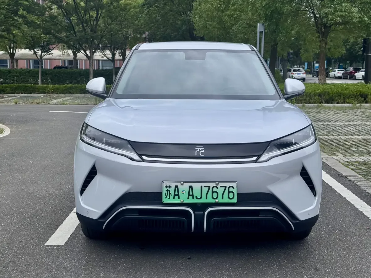 BYD Yuan UP  из Китая