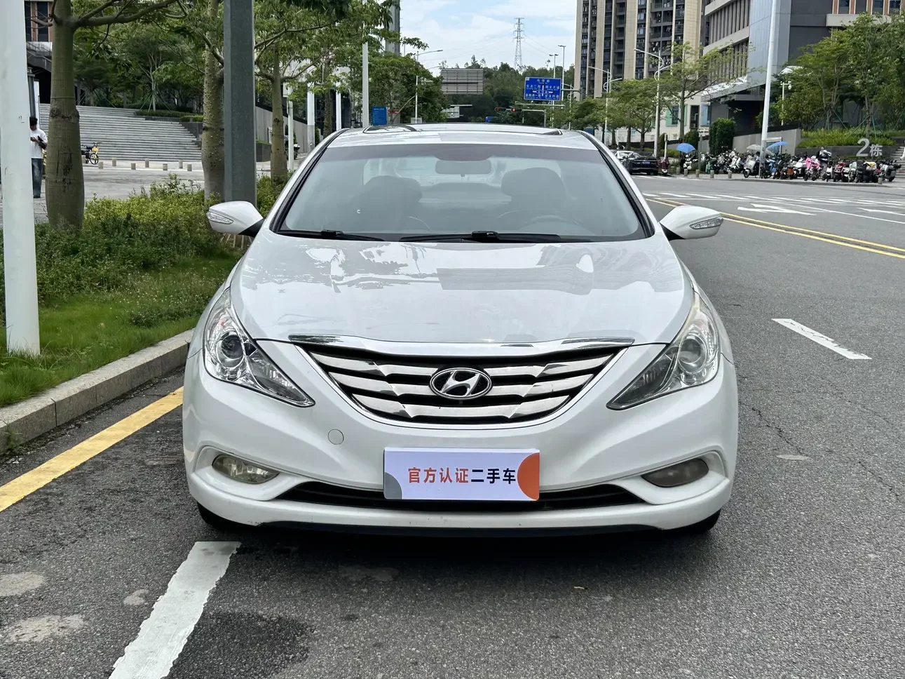 Hyundai sonata eight