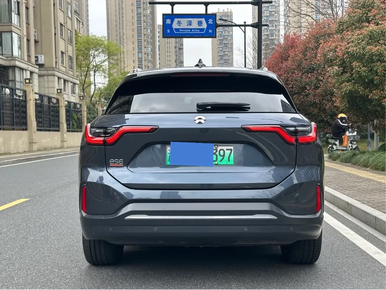 NIO ES6