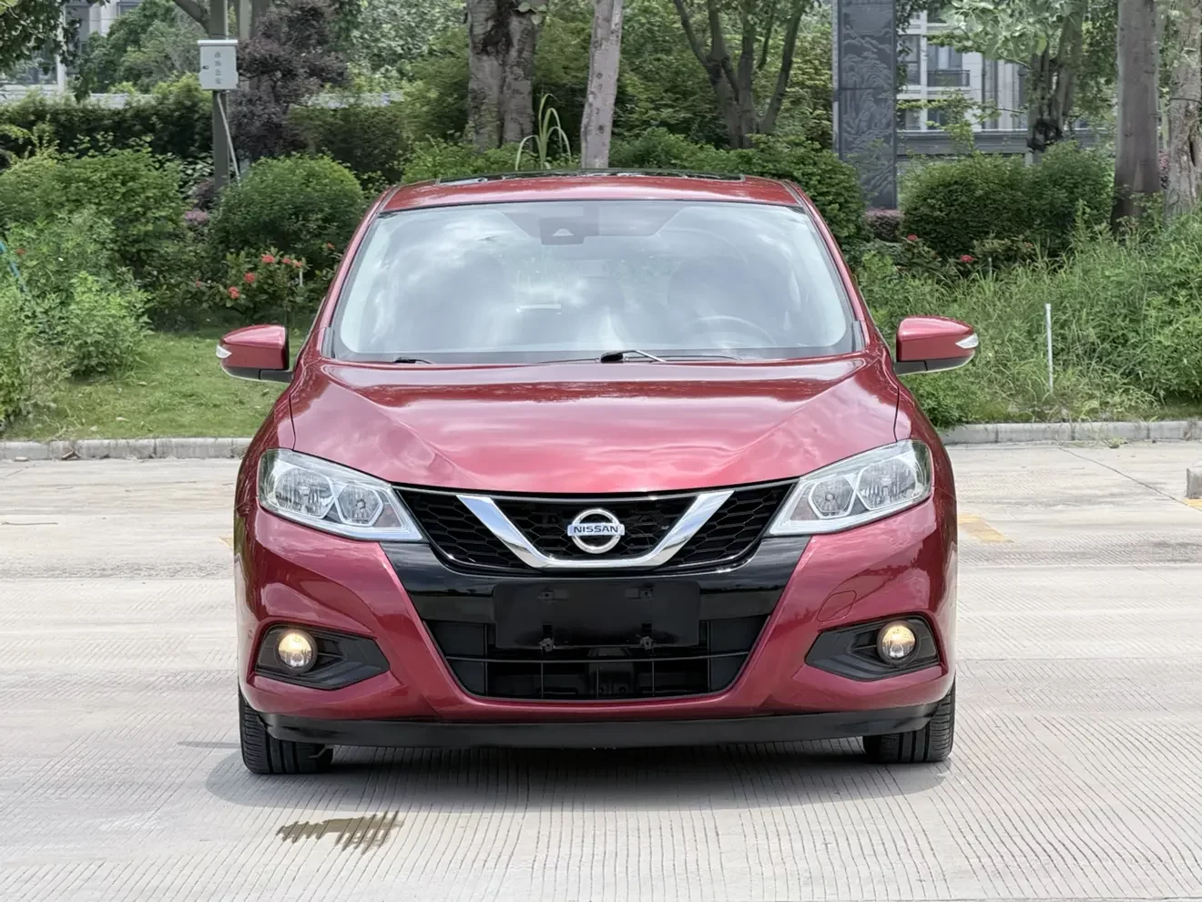 Nissan Tiida  из Китая