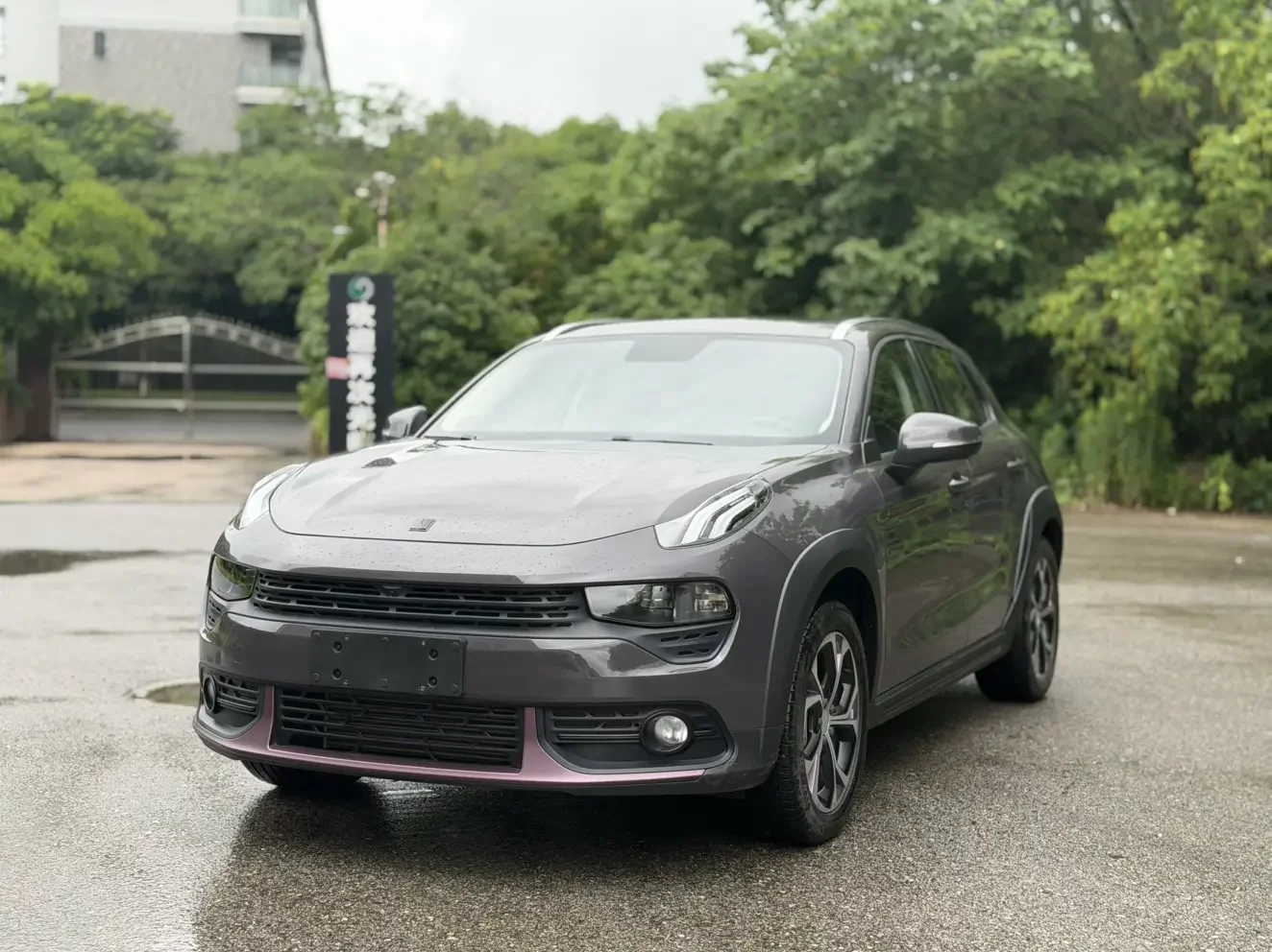 Lynk & Co 02