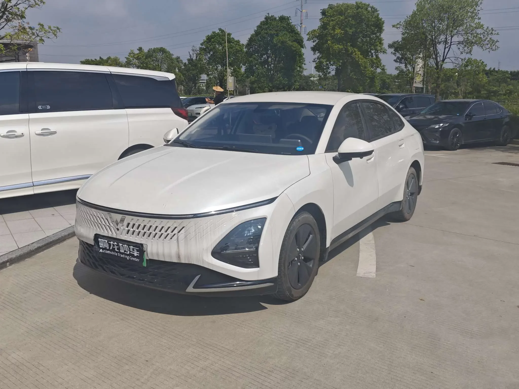 Wuling Starlight PHEV