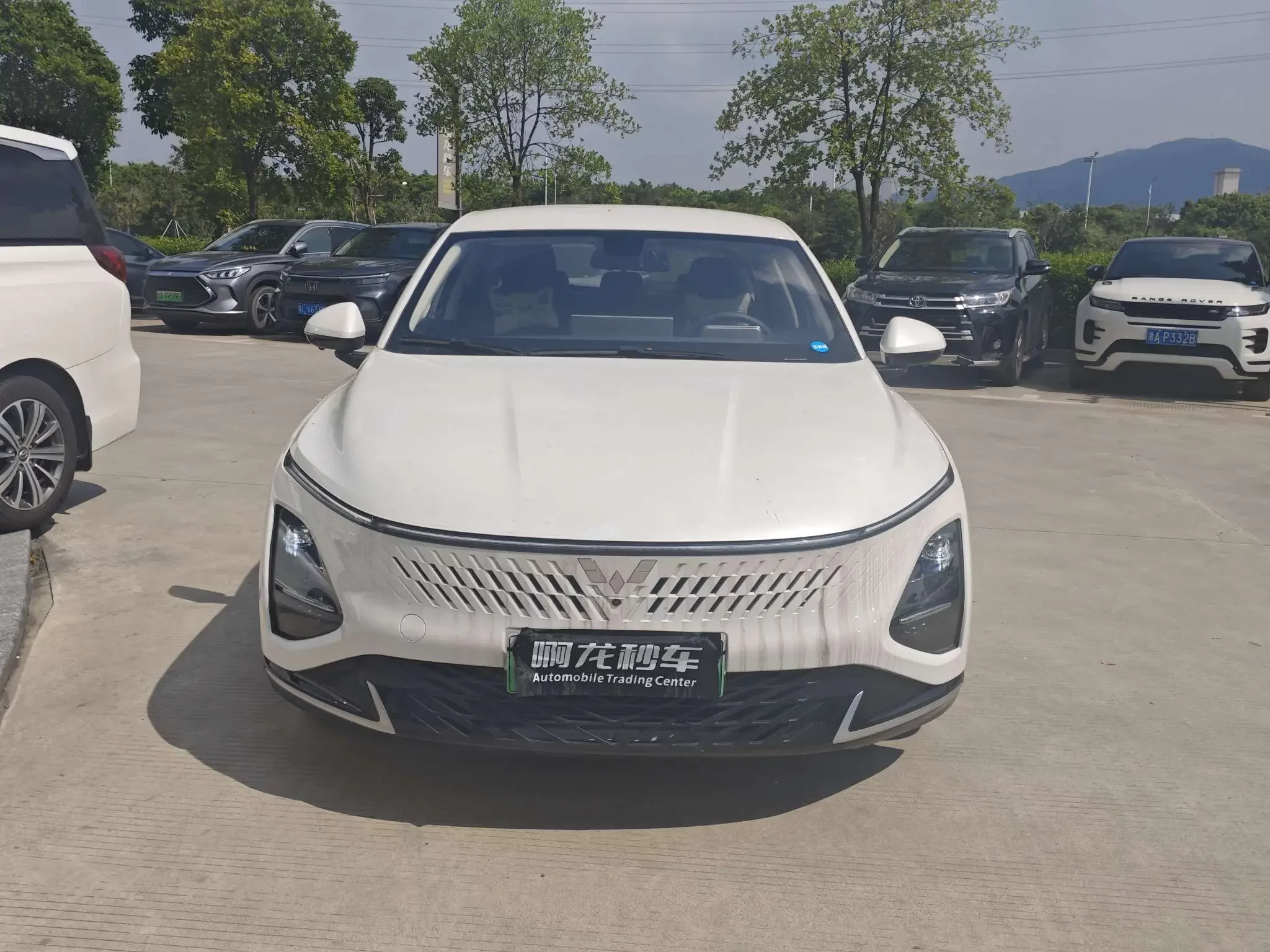Wuling Starlight PHEV