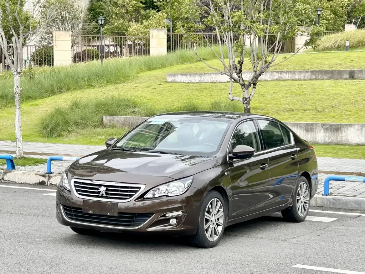 Peugeot 408