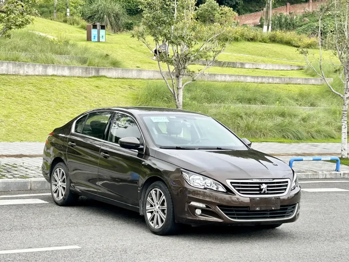 Peugeot 408