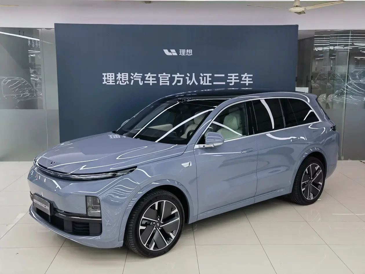 Lixiang L8