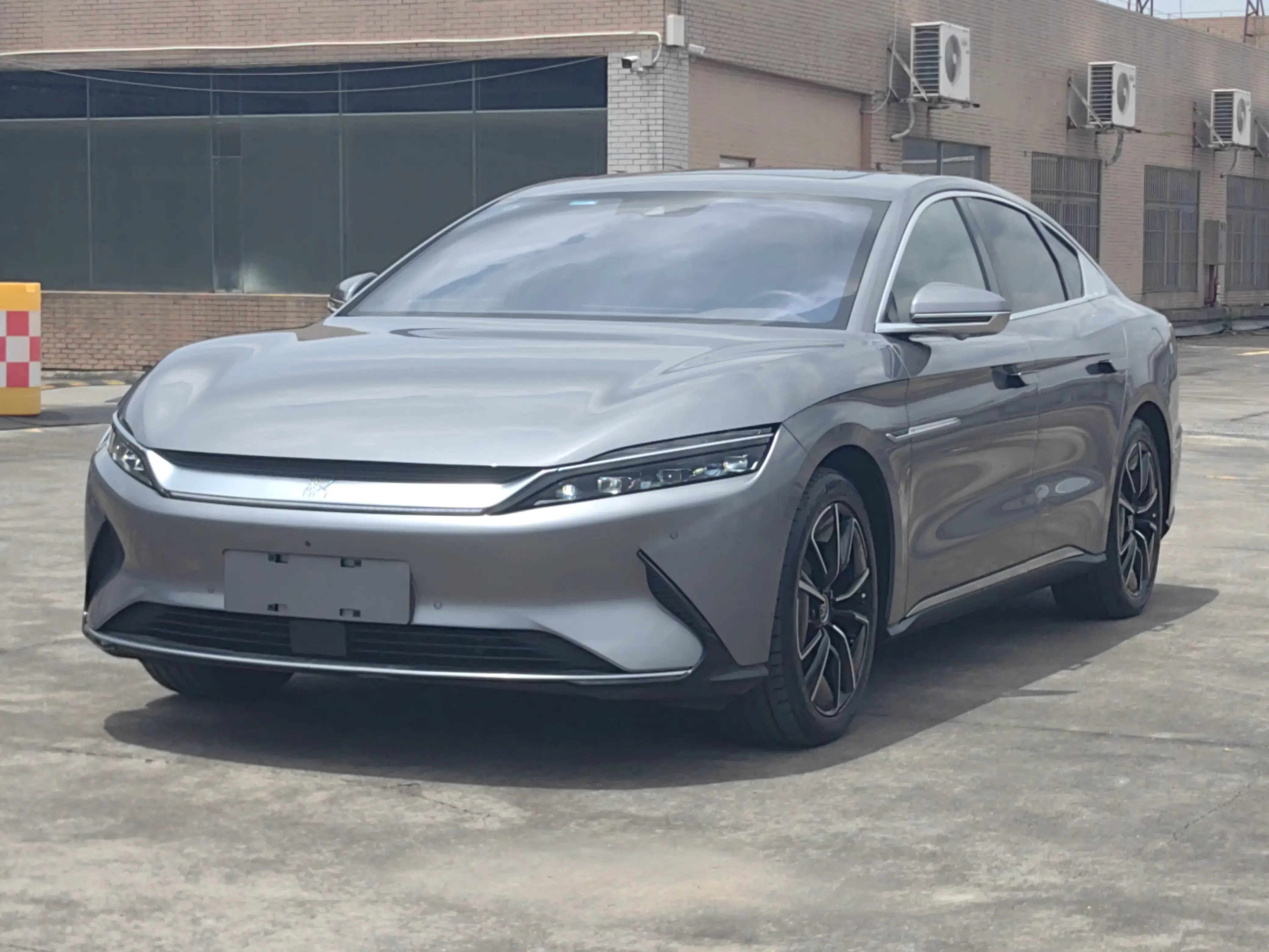 BYD Han EV