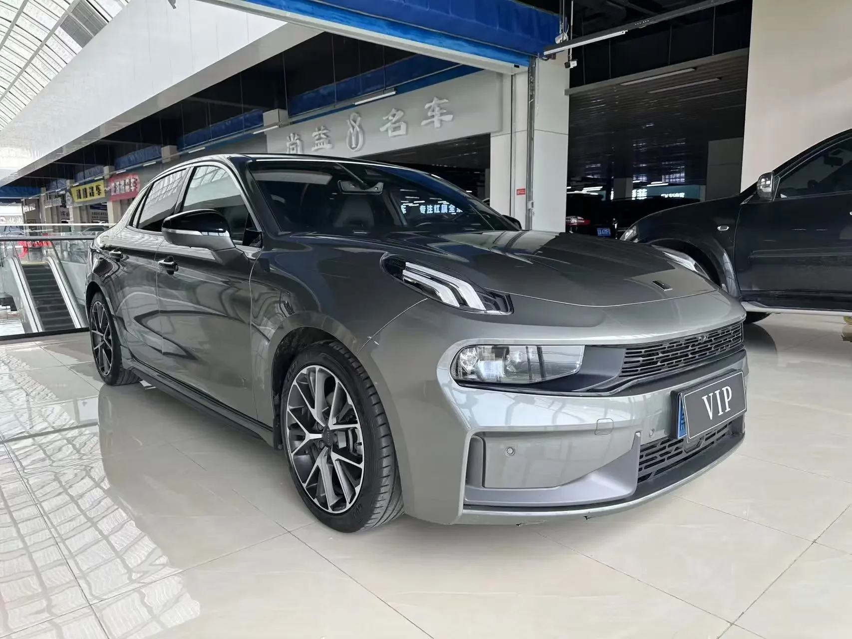 Lynk & Co 03