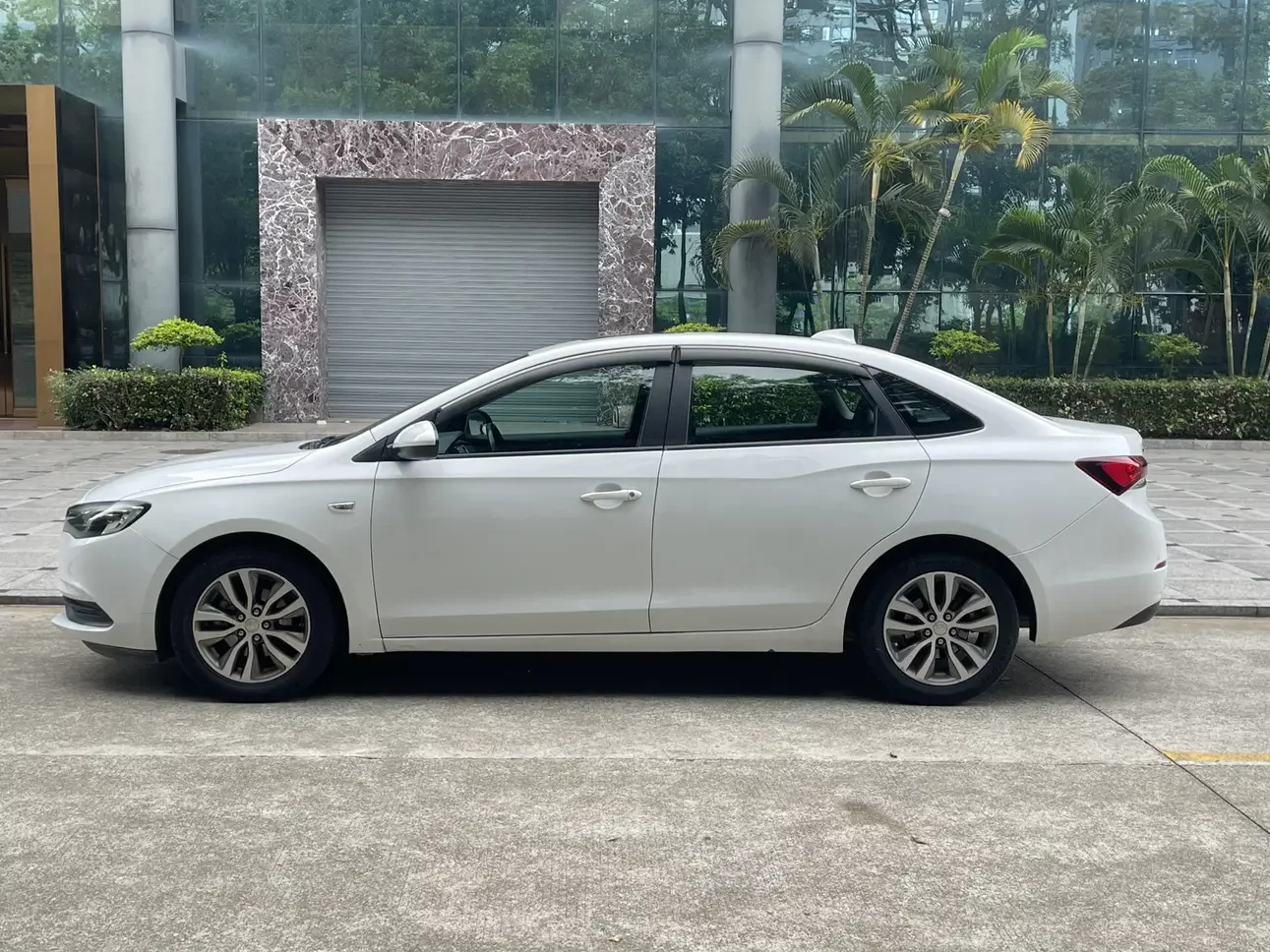 Buick Yinglang