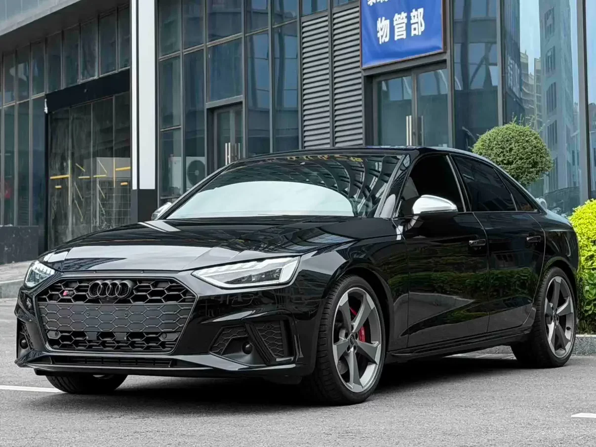 Audi S4