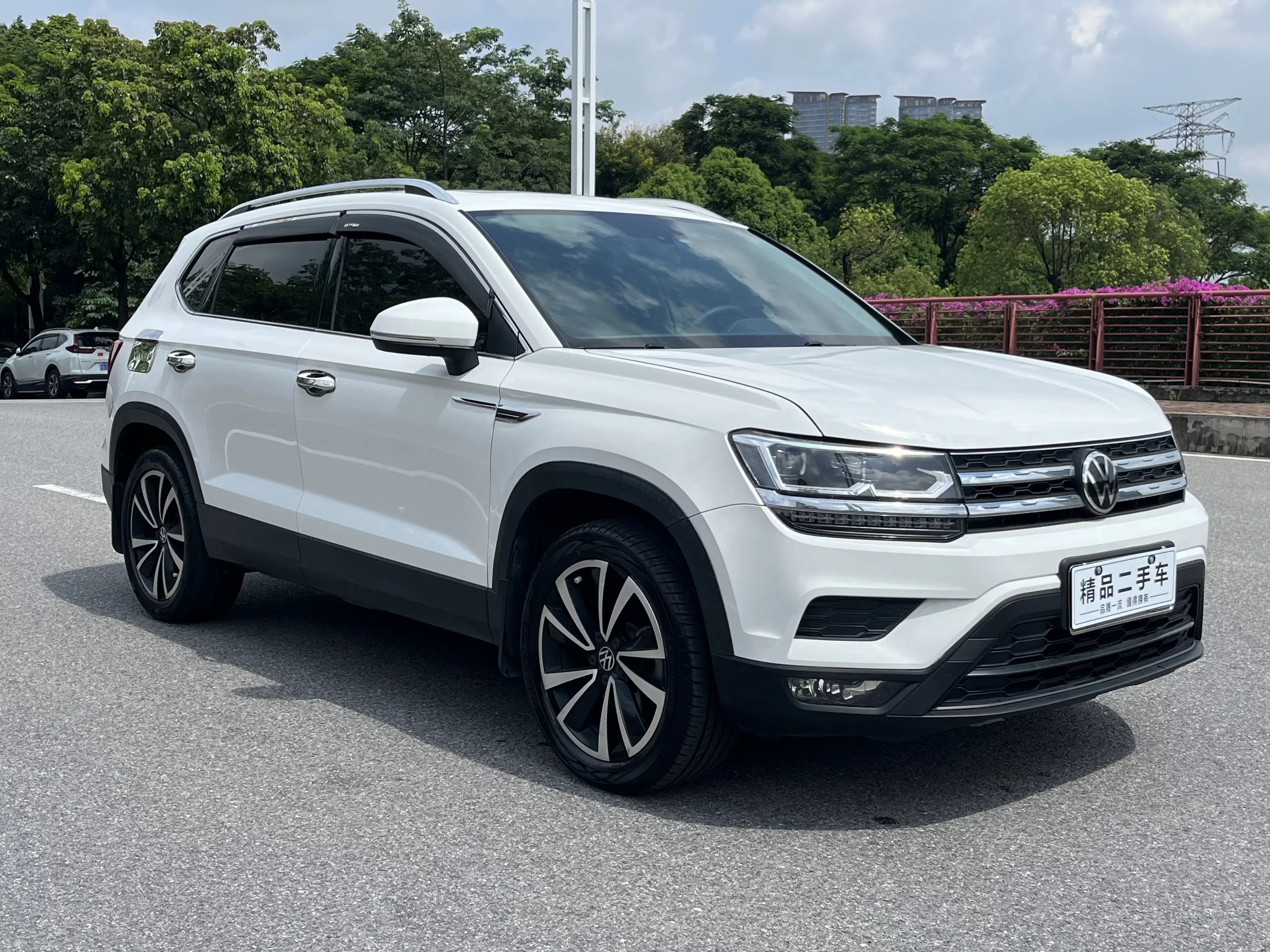 Volkswagen Tharu