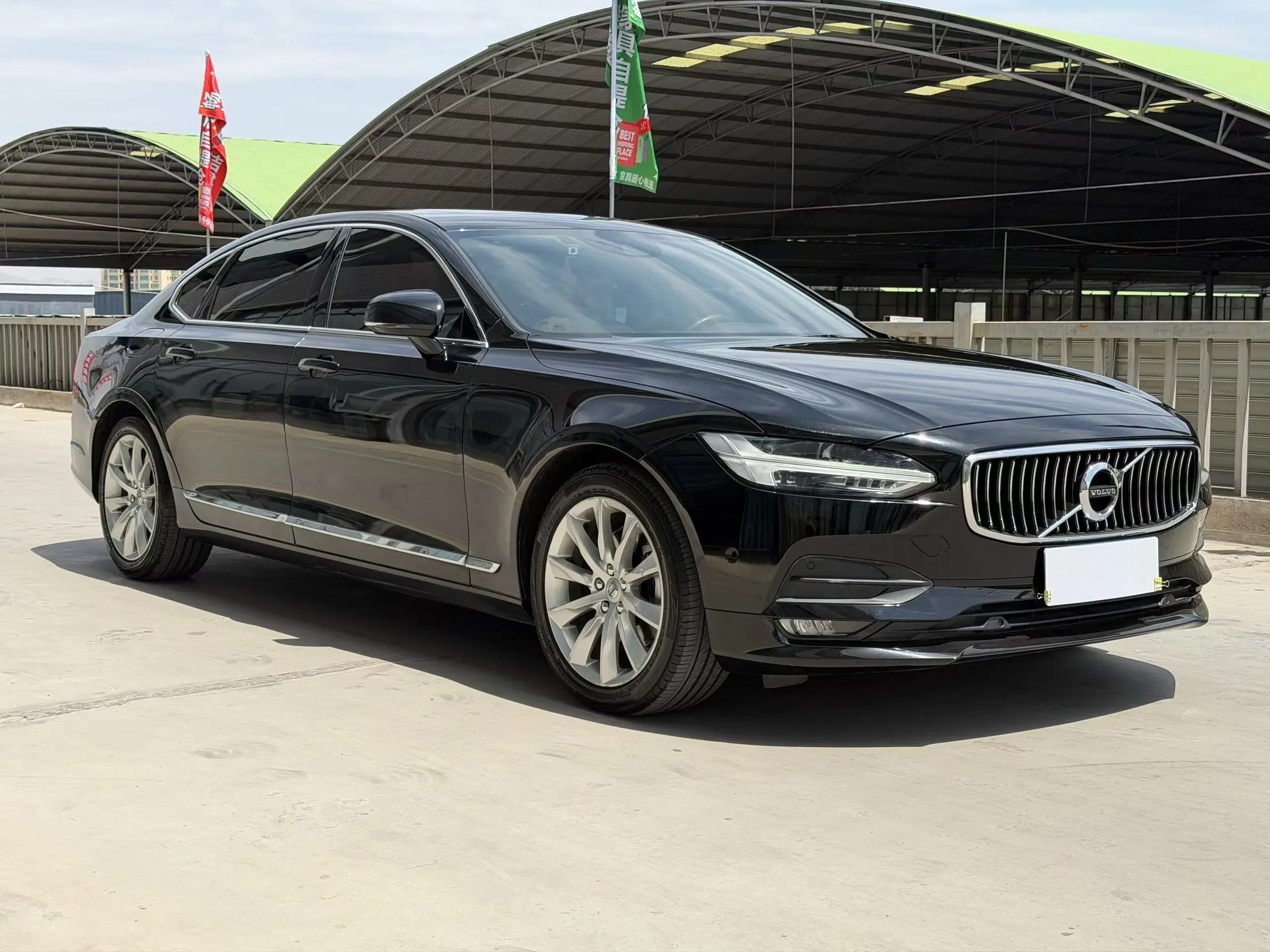 Volvo S90