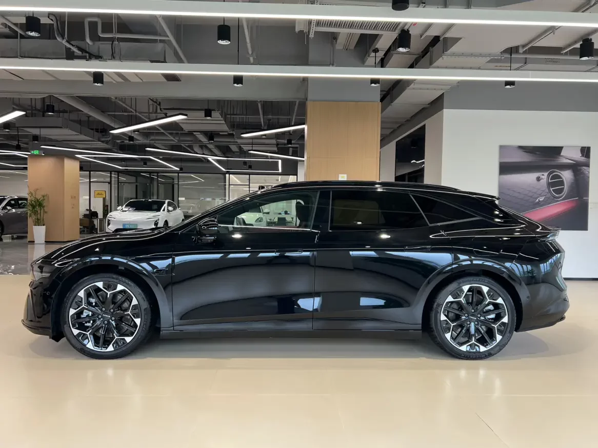 ZEEKR 007GT