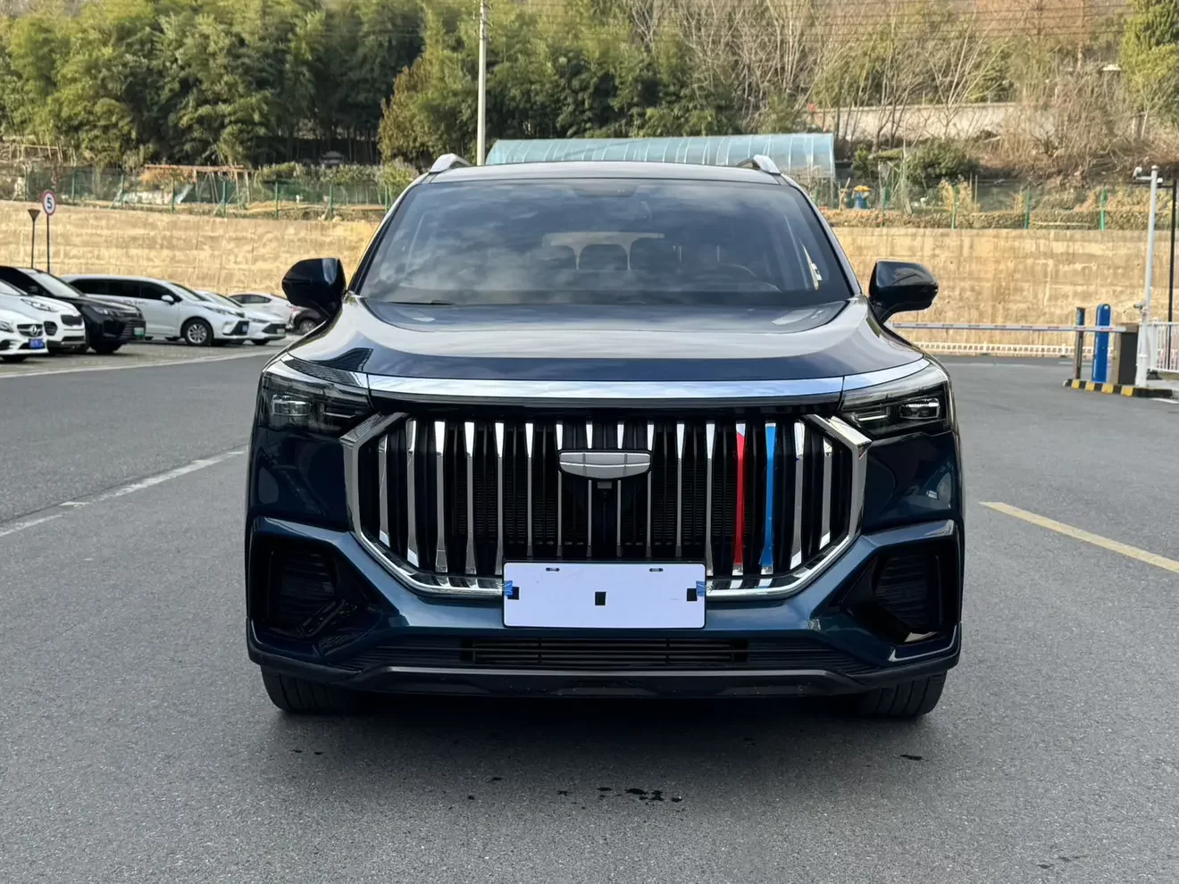 Geely Haoyue L
