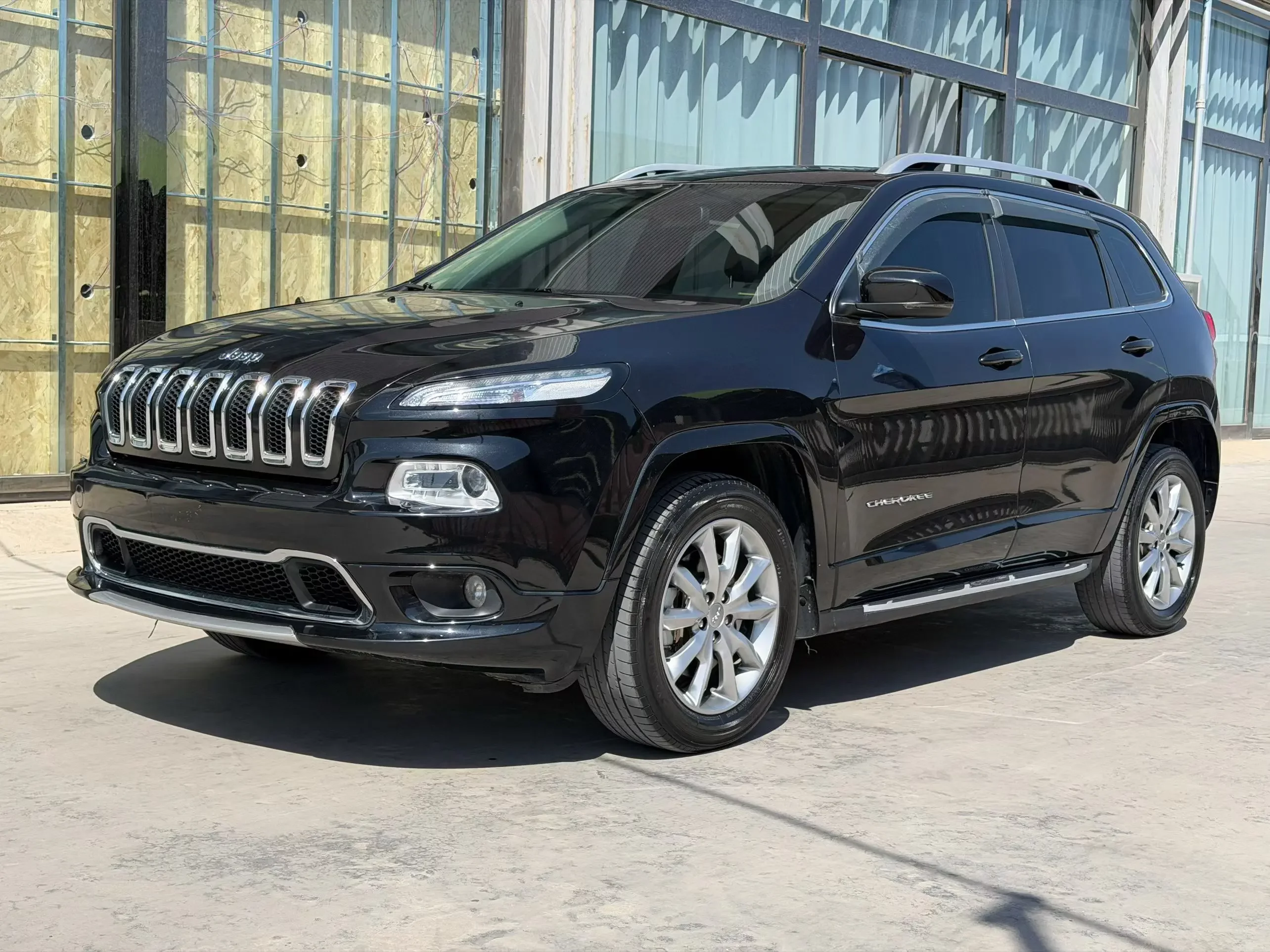 Jeep Cherokee  из Китая