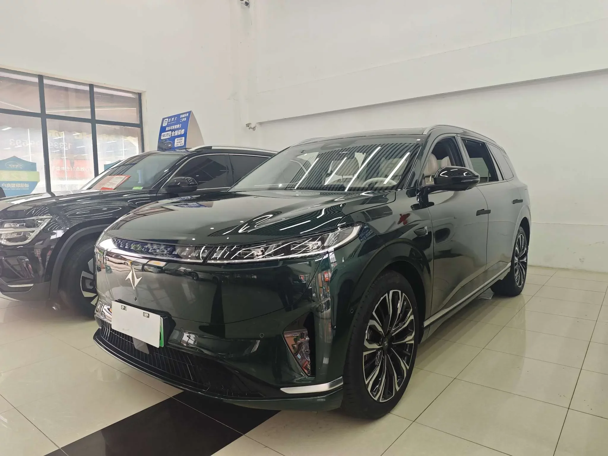 Dongfeng Yipai 008  из Китая