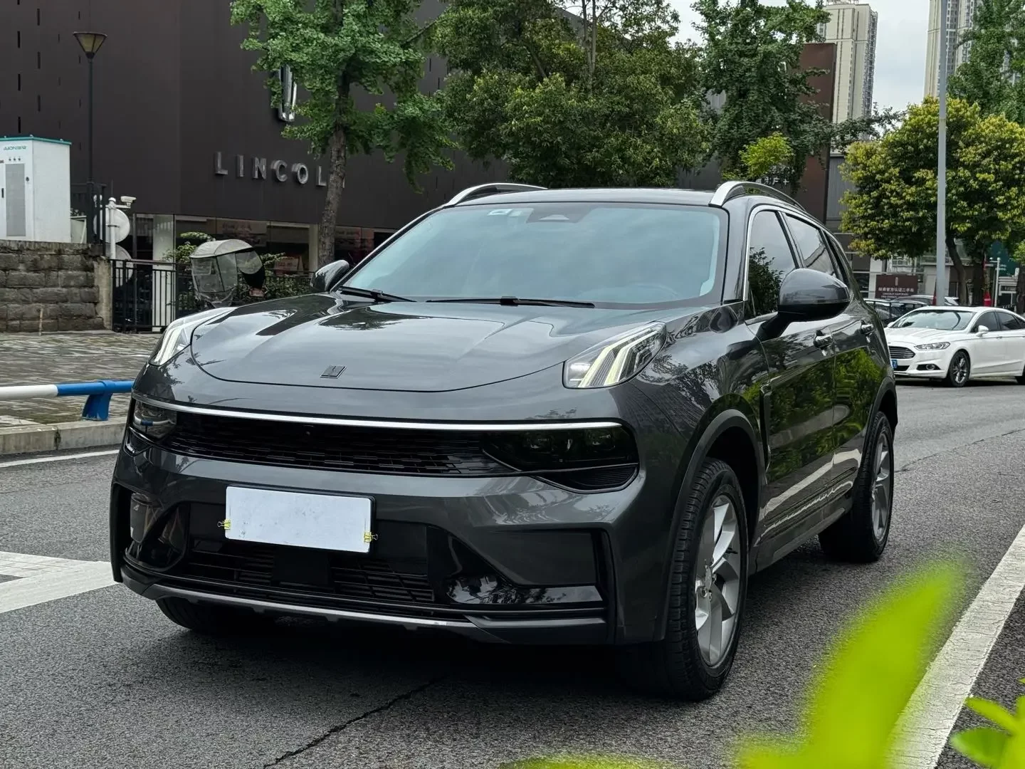 Lynk & Co 01