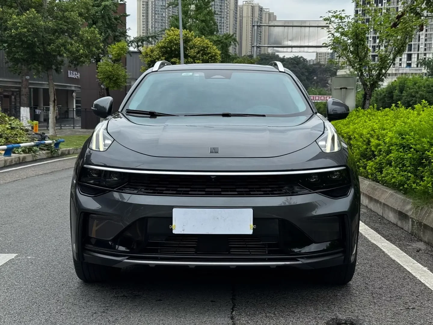 Lynk & Co 01