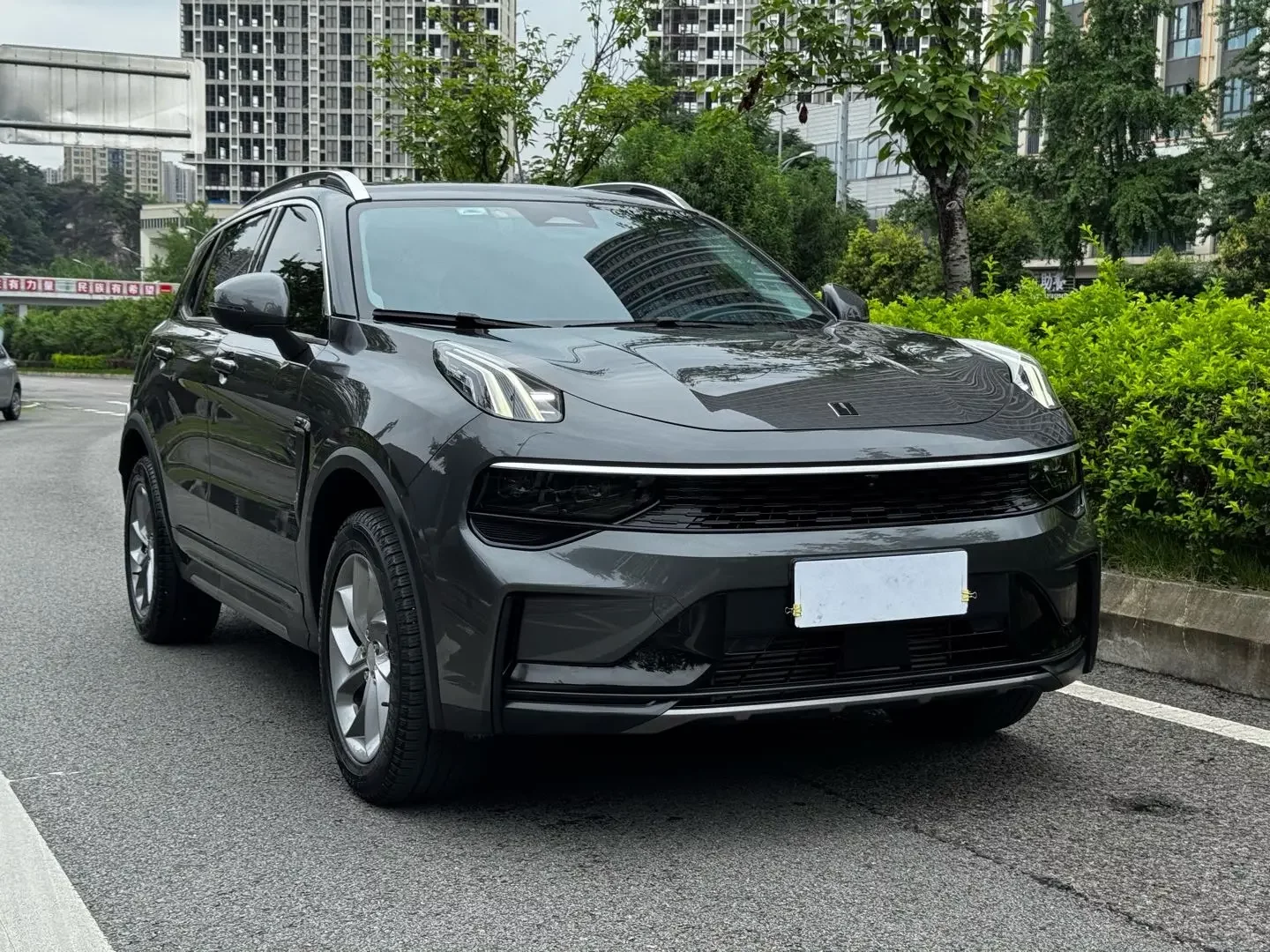 Lynk & Co 01