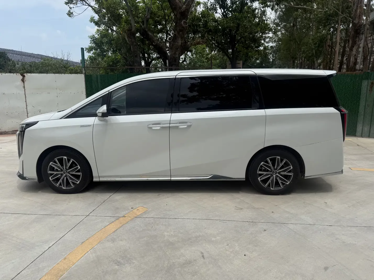 GAC Trumpchi M8