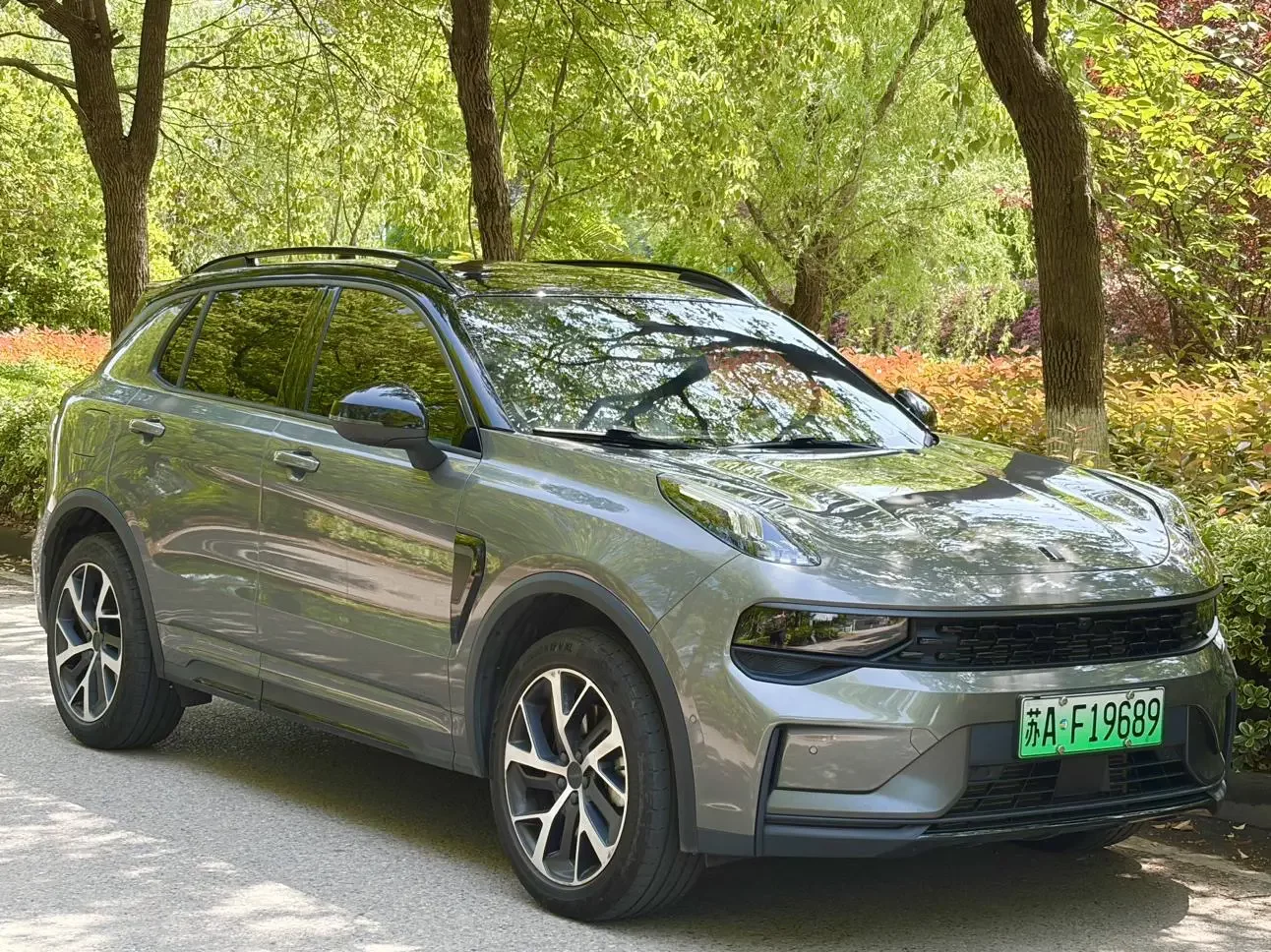Lynk & Co 01 EM-P