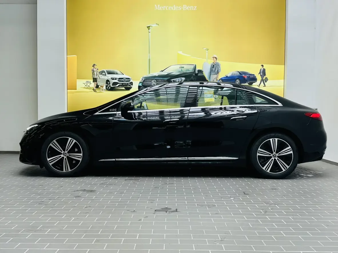 Mercedes-Benz EQE