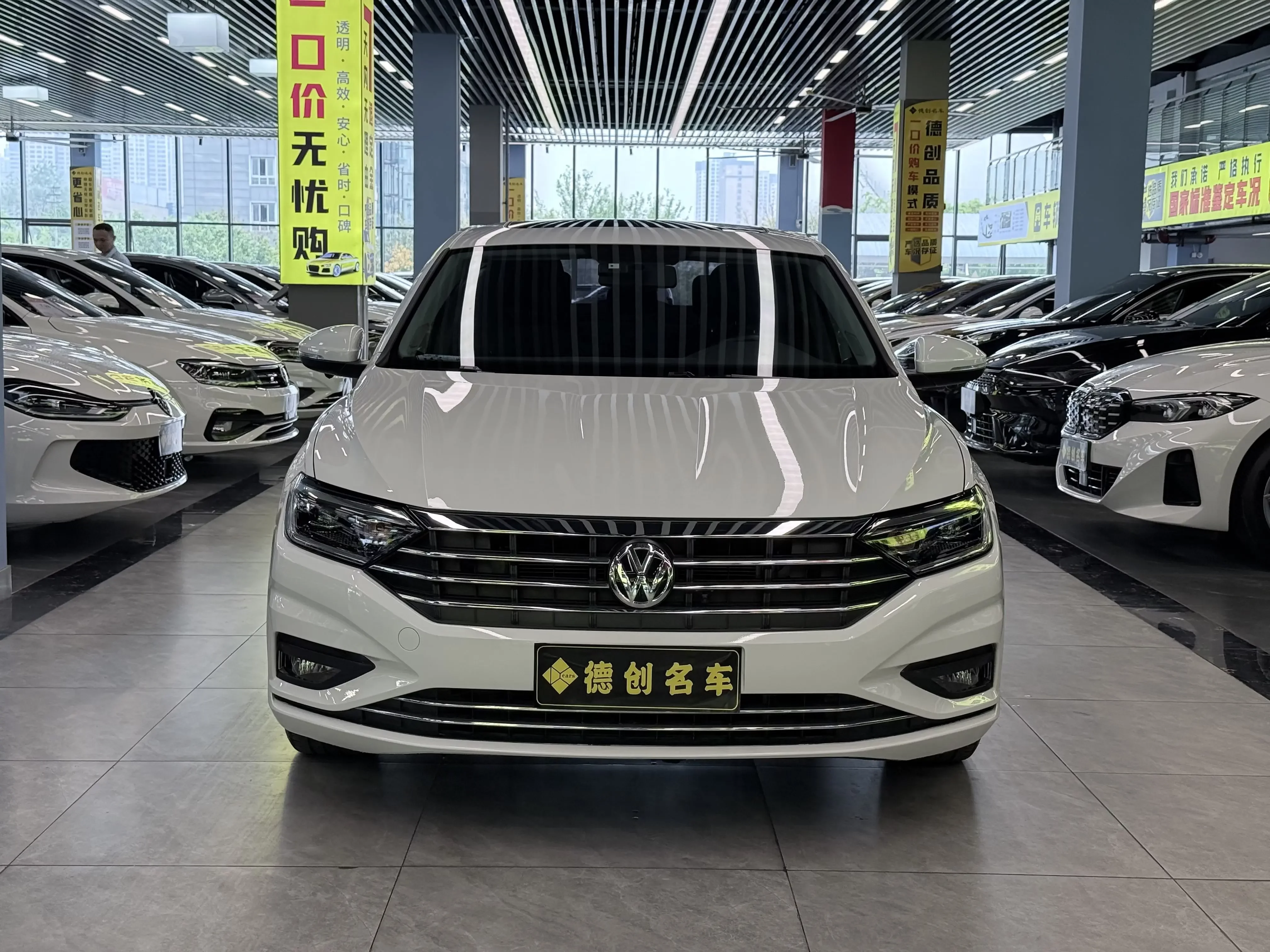 Volkswagen Sagitar