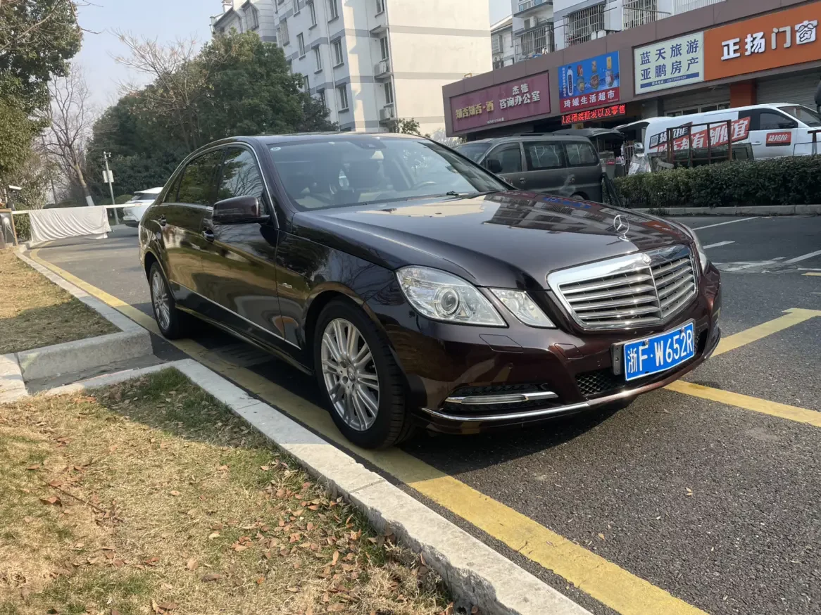 Mercedes-Benz E-Class