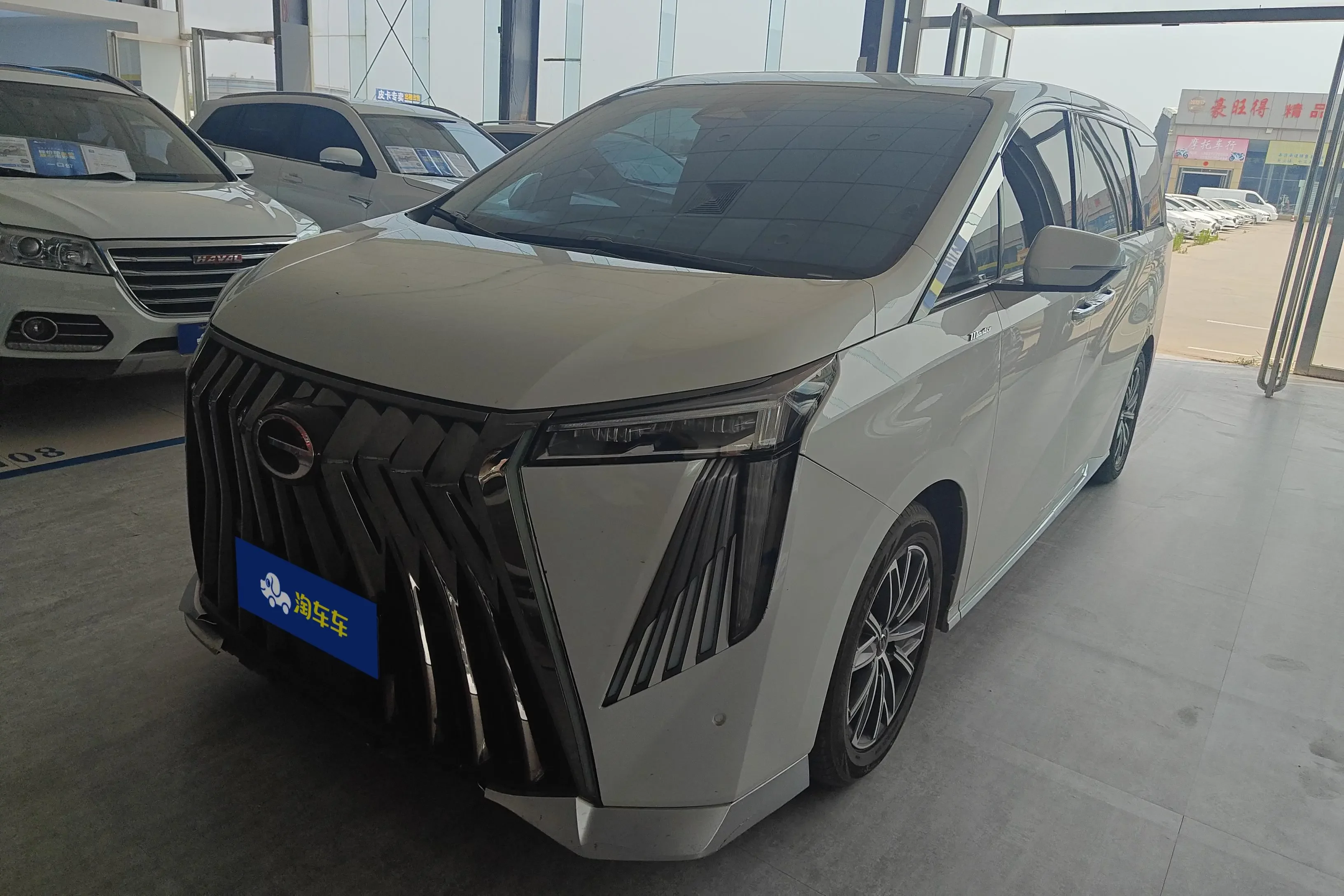 GAC Trumpchi M8