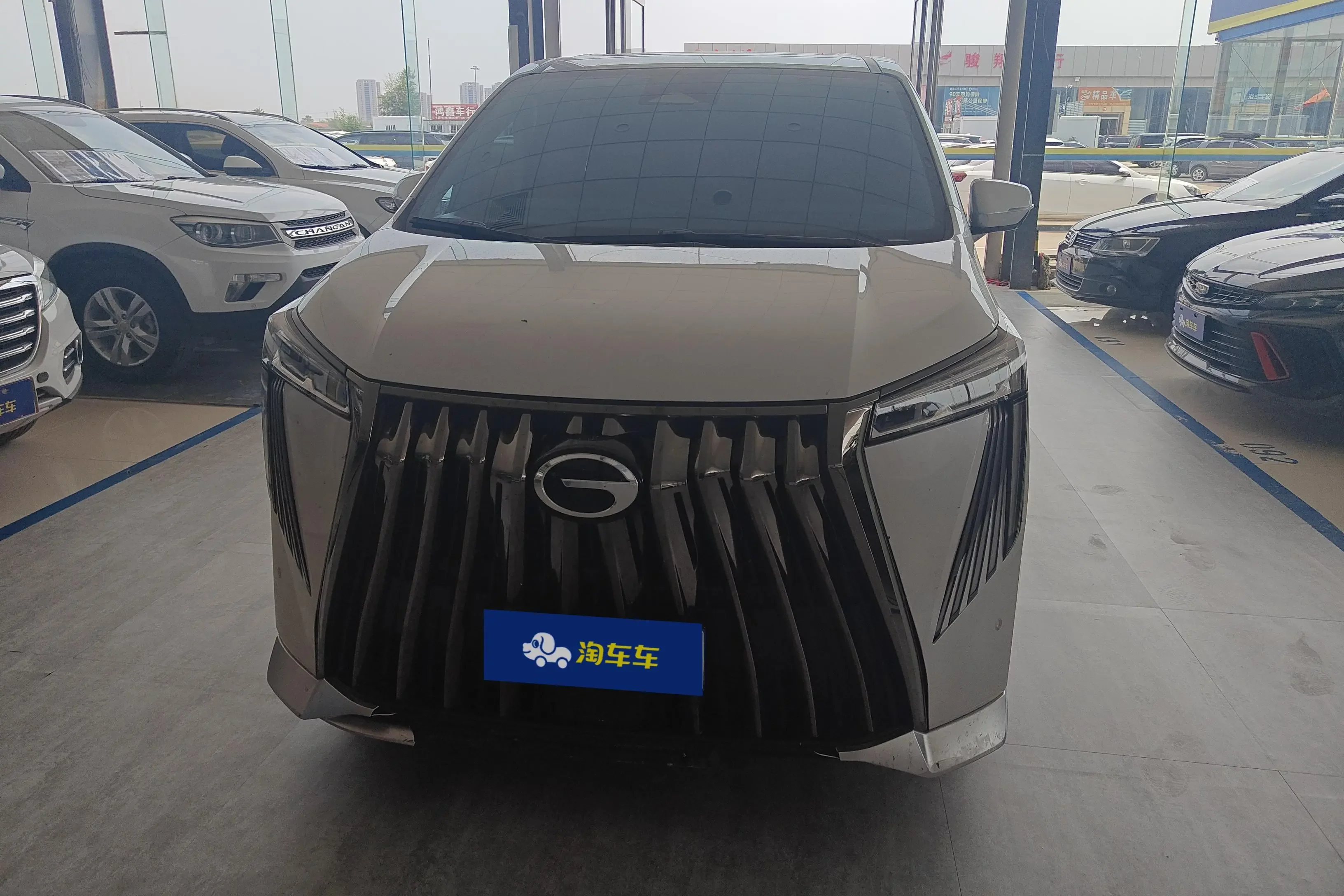 GAC Trumpchi M8
