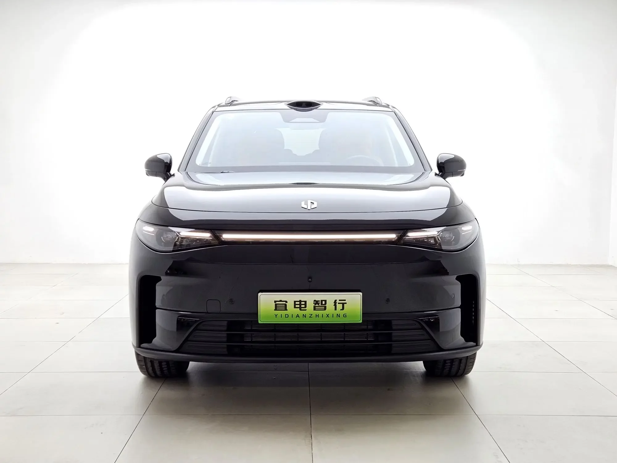 Leapmotor C16