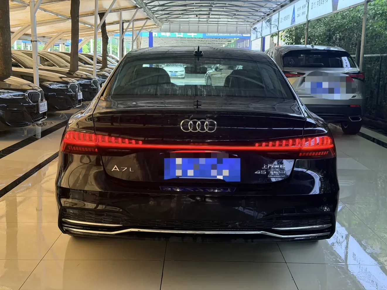 Audi A7L