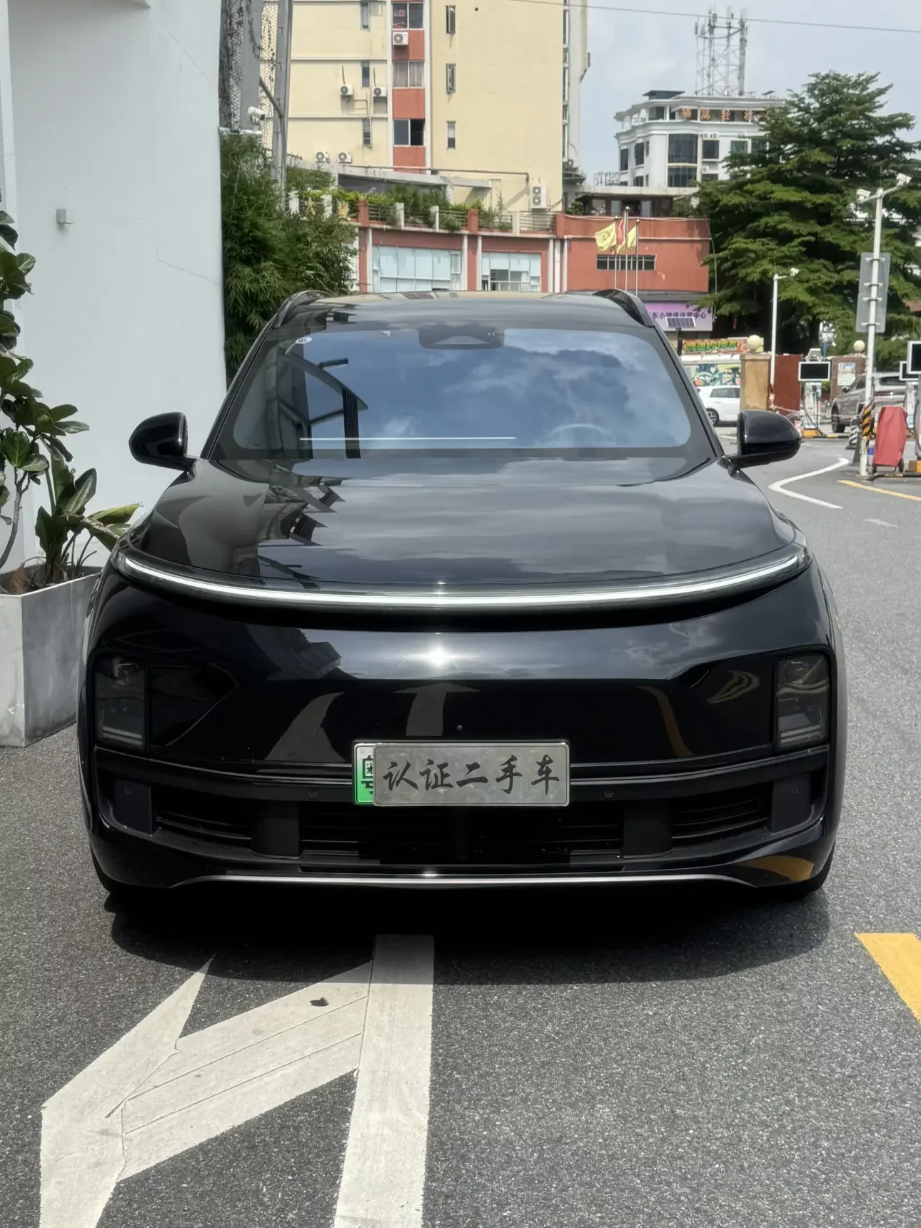 Lixiang L8
