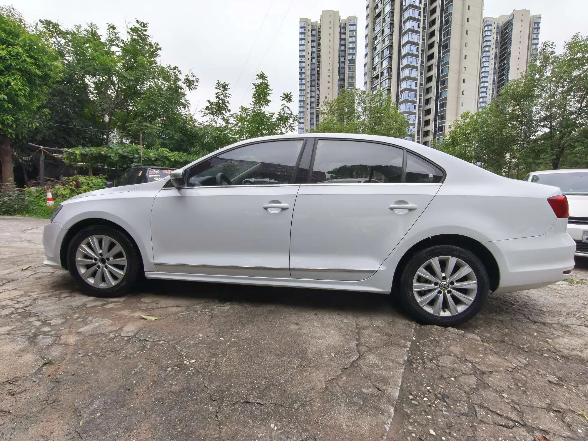 Volkswagen Sagitar