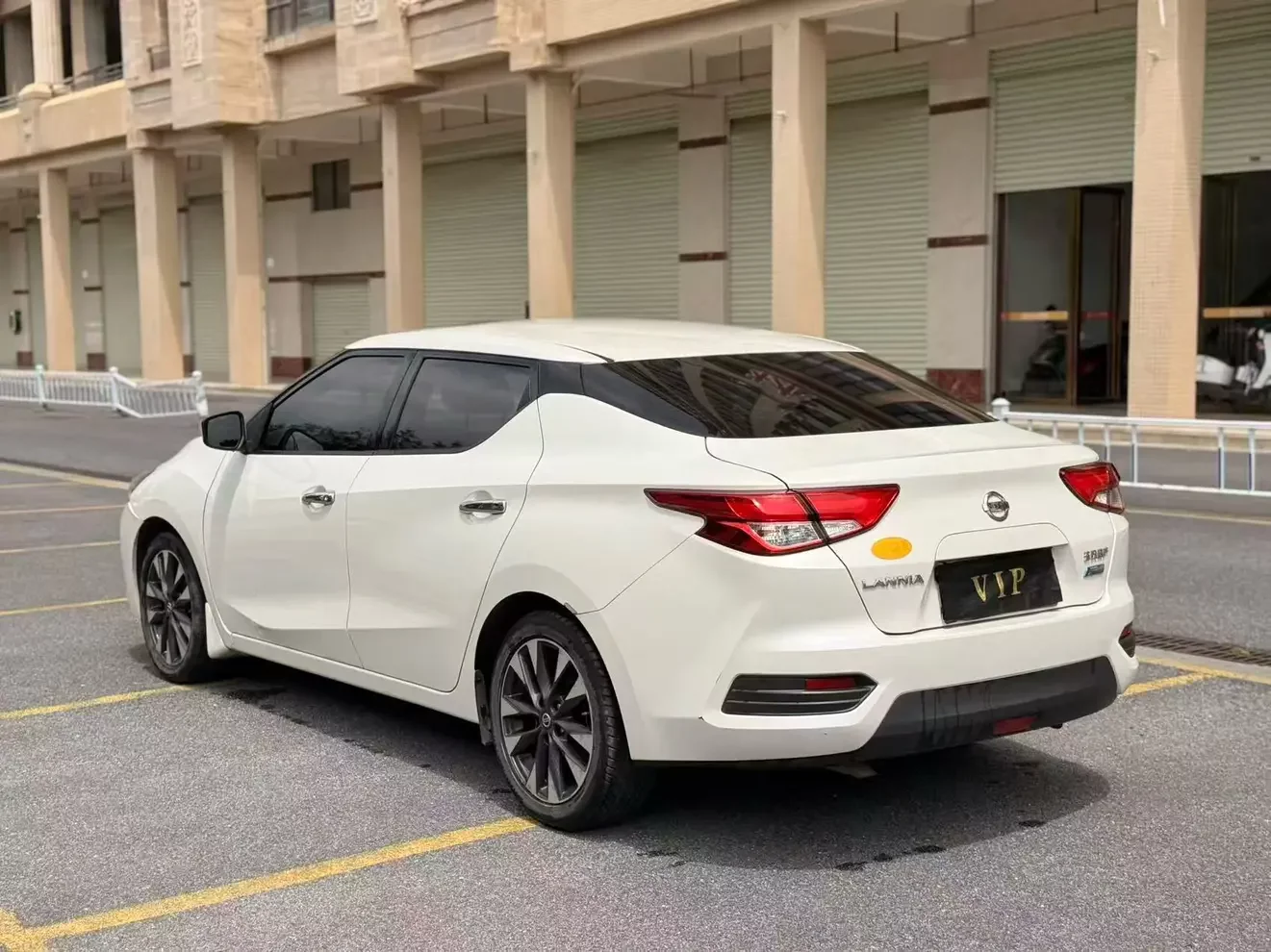 Nissan bluebird