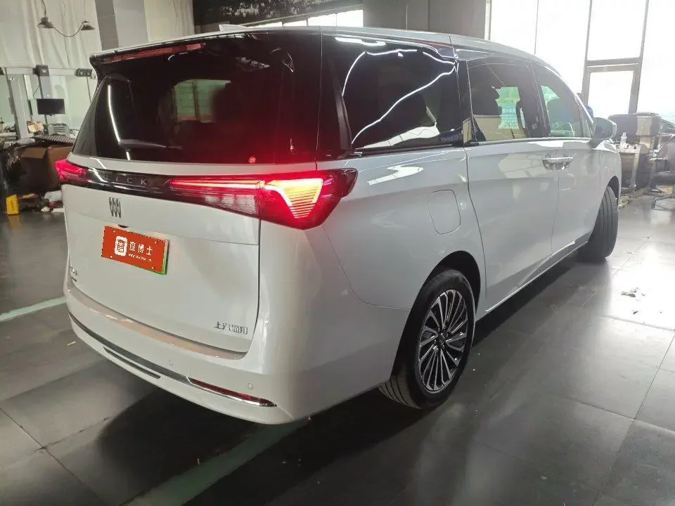 Buick GL8 PHEV